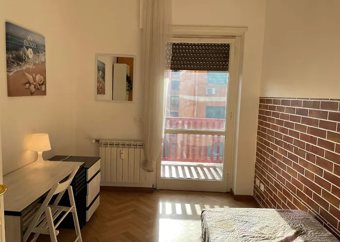 Group Apartment *